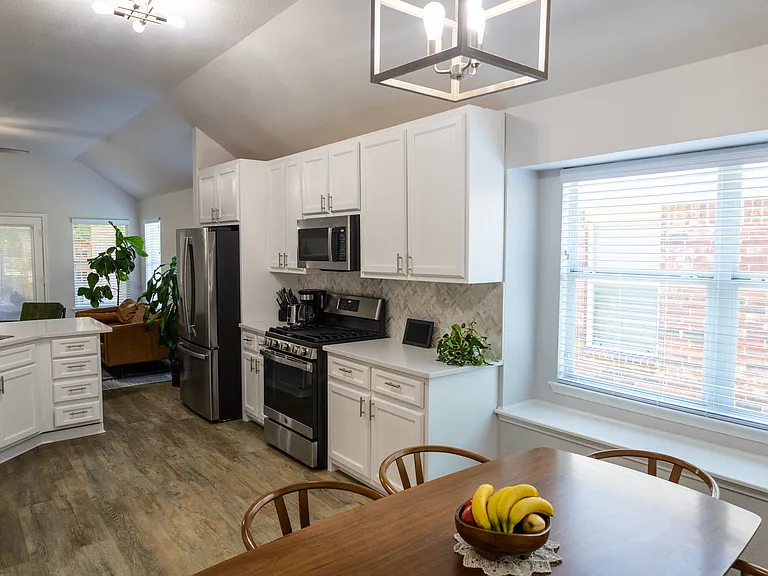 4808 Carrotwood Dr — Photo 4