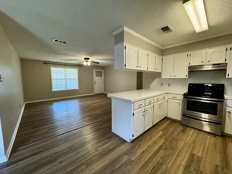 26 Alexis Dr — Photo 7