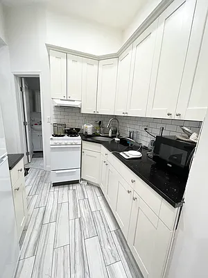 Rented by Oxford Property Group | media 26