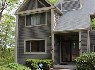 18 Rivermead #18, Avon, CT 06001