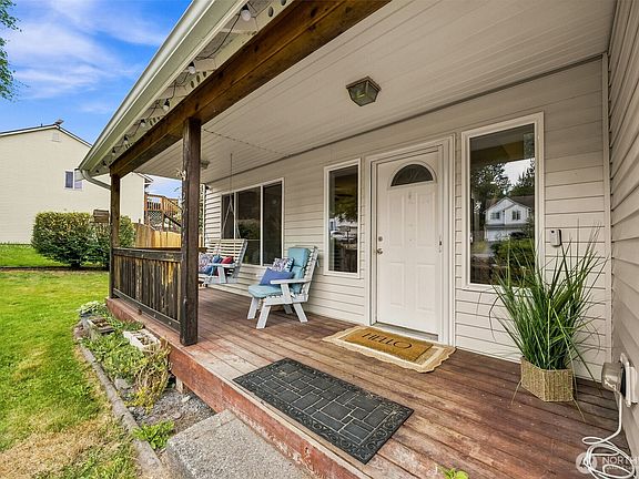 2nd image of 29115 11th Avenue E
