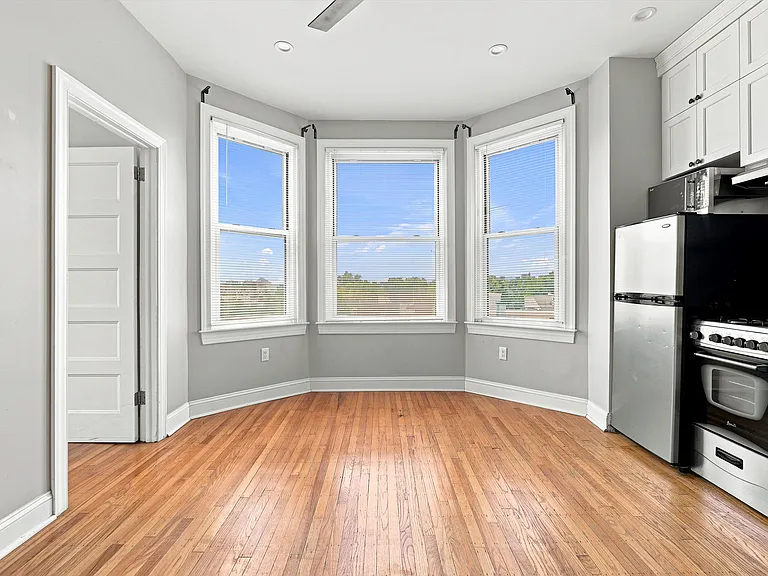 1001 Pine St #301A — Photo 7