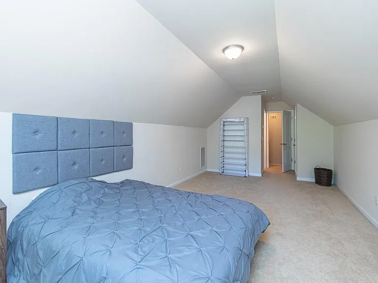 4556 White Horse Dr — Photo 9