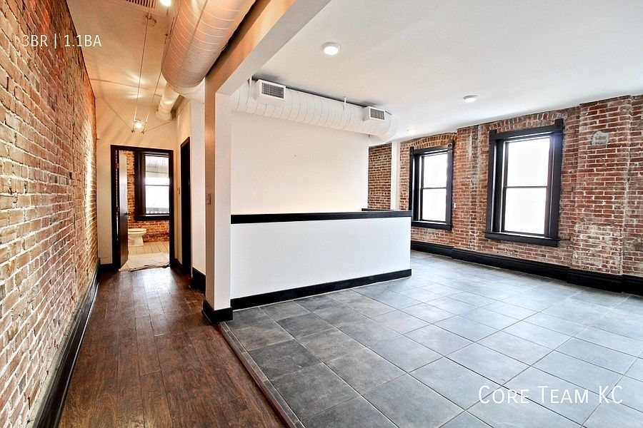 1st image of 4005 Central St #2