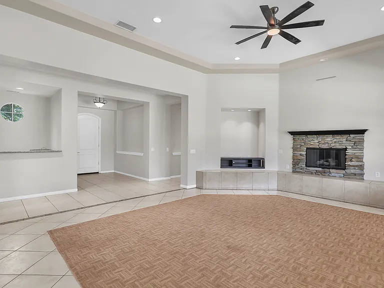 112 Tesori Dr — Photo 8