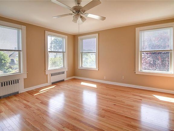 4th image of 57 Woodland Ave Floor 2