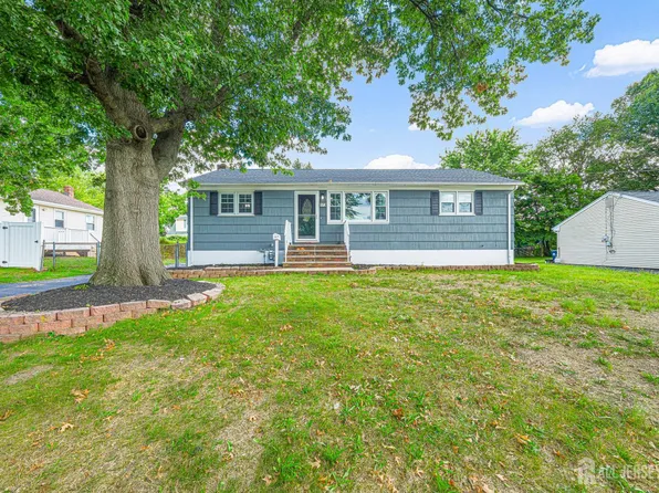 173 Howe Pl, Piscataway, NJ 08854