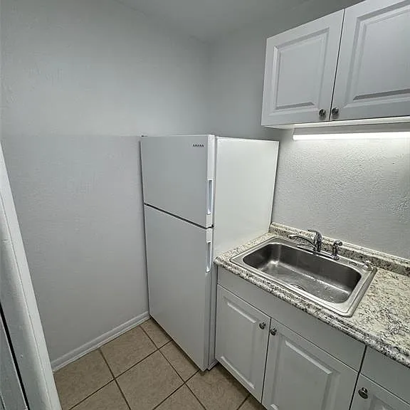 1727-1727 NE 2nd St #4 — Photo 9