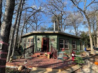 88 Nassau Ln, Hilltop Lakes, TX 77871