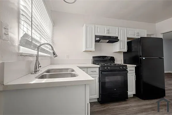 4112 Palmwood Dr #5 — Photo 5