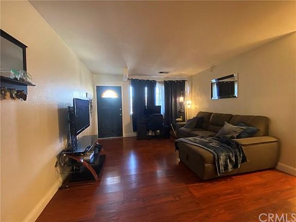 4th image of 7093 Louise Ave