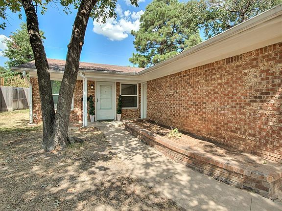 2nd image of 7245 NW 21st St