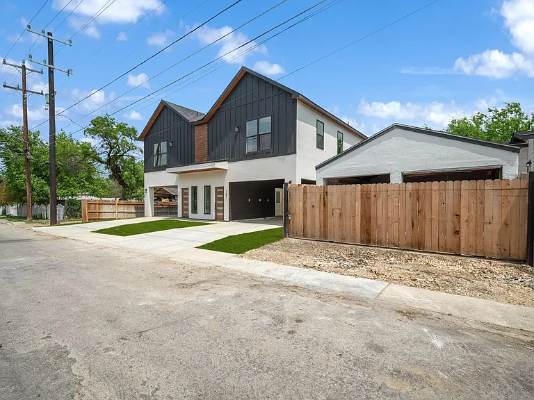 247 Princeton Ave #201 — Photo 8