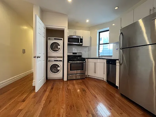 Rented by Oxford Property Group | media 3