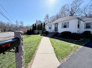 17 Birchcroft Rd, Braintree, MA 02184