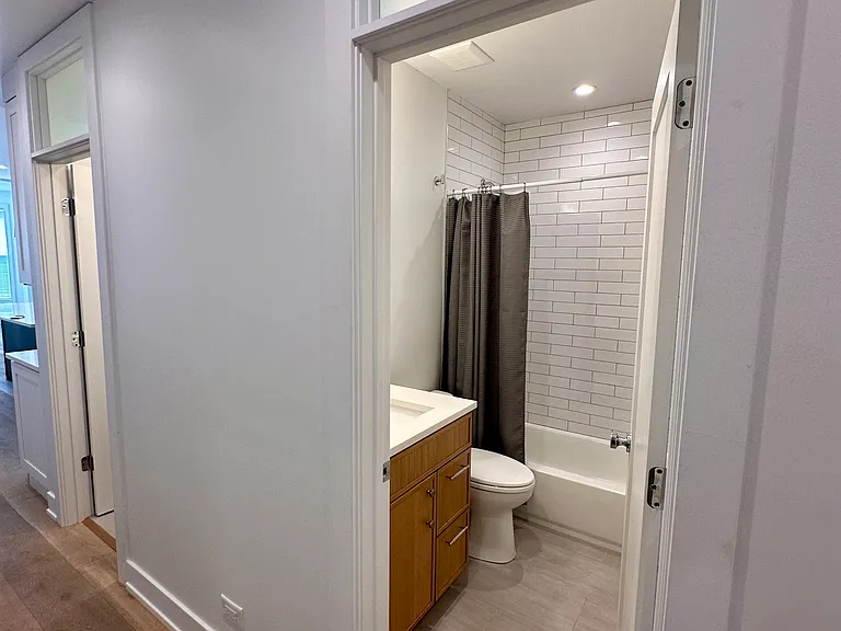 2950 N Sheffield Ave #3F — Photo 6