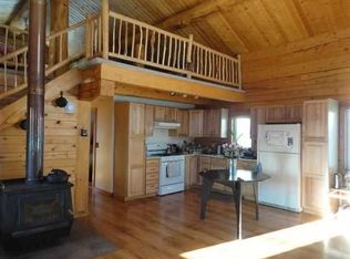903 Leuthold Dr, Fairbanks, AK 99712