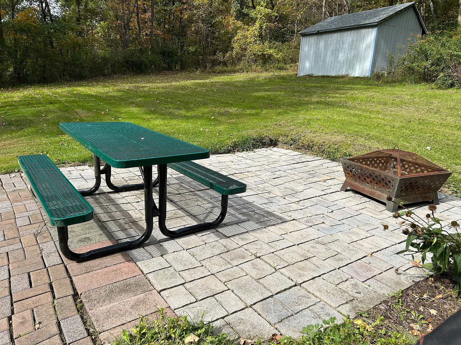 2 bed, 900 sqft, $3,000 — Photo 3