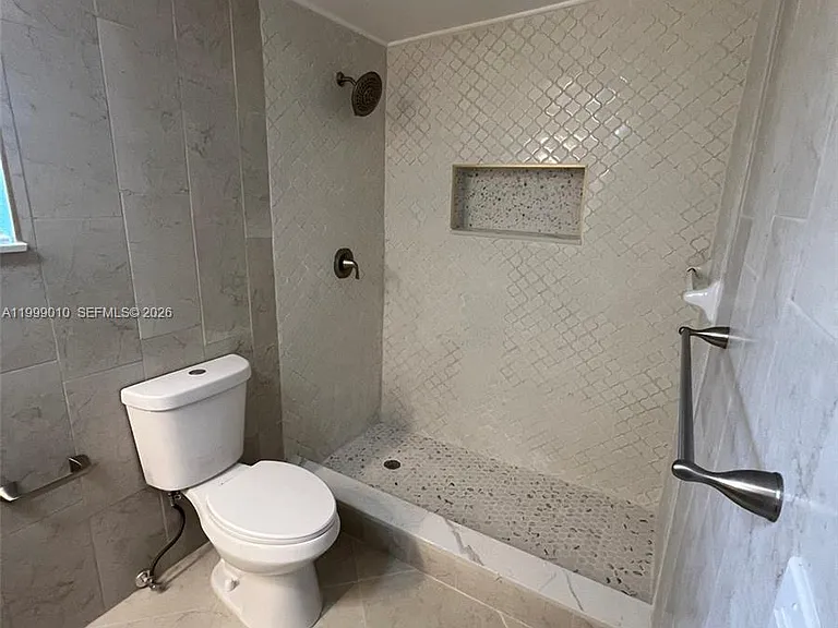 6018 Plunkett St #1 — Photo 10