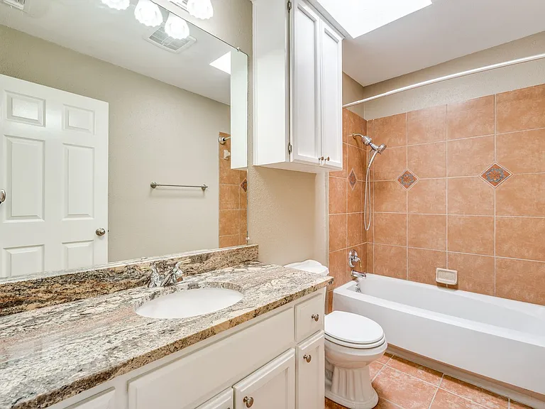 201 W Craig Pl #N — Photo 19