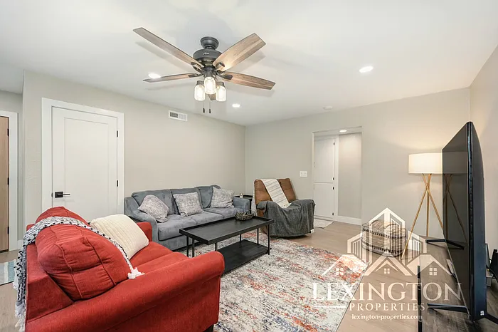 8133 Monte Park Ave — Photo 12
