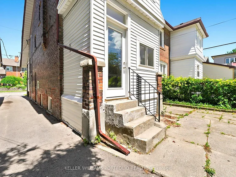 289 Wolverleigh Blvd — Photo 45