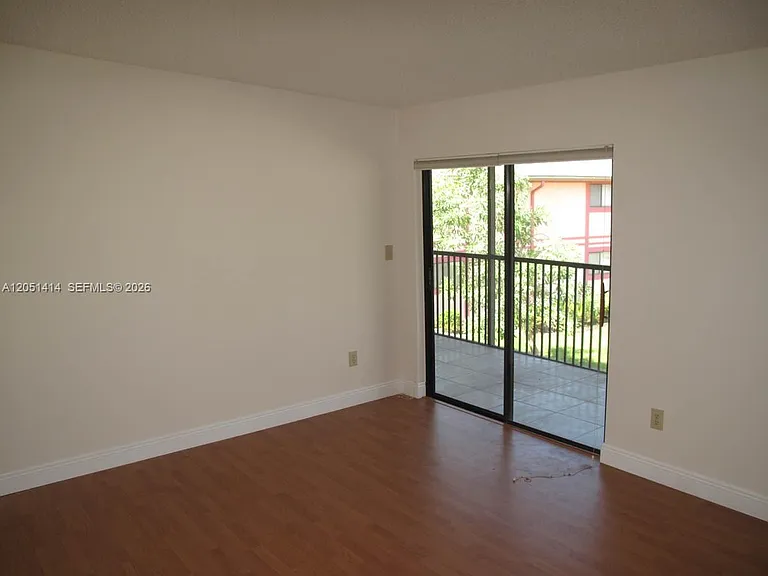 9632 S Belfort Cir #204 — Photo 3