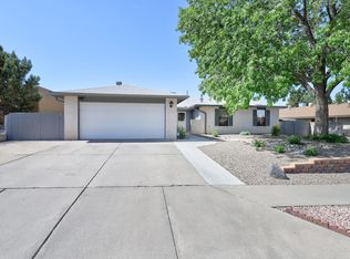 8920 Opportunity Dr NE, Albuquerque, NM 87109