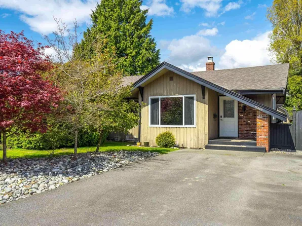 15669 20th Ave, Surrey, BC V4A 2A7