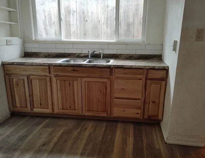 2 bed, 1370 sqft, $1,285 — Photo 2