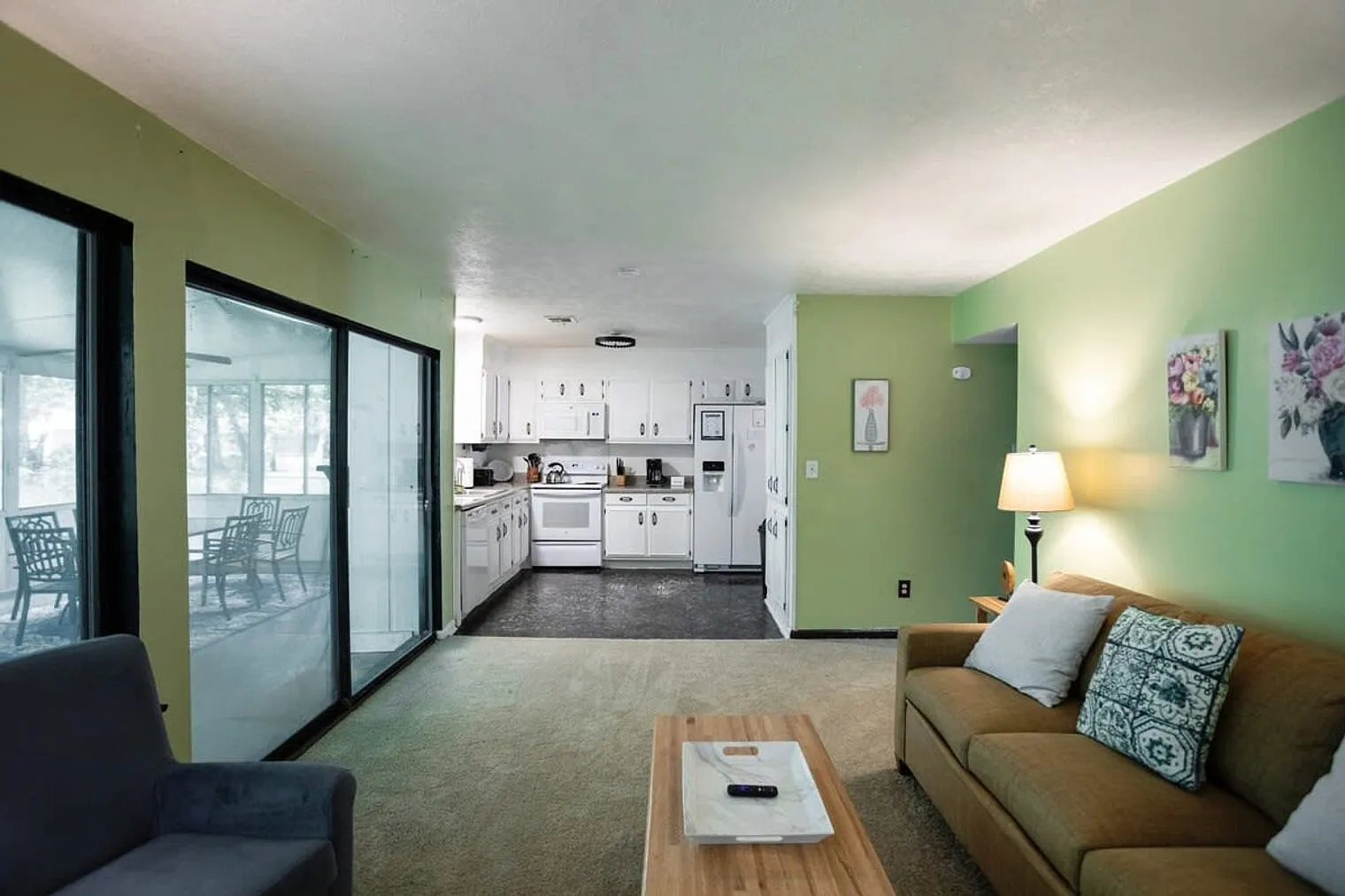 5 bed, 2.0 bath, 1496 sqft, $5,640 — Photo 4