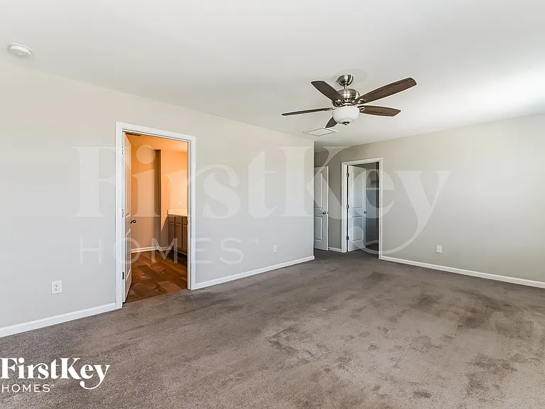 301 Mincy St — Photo 7