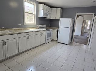 145 N 21st Ave #2, Melrose Park, IL 60160