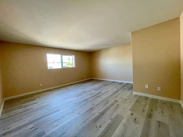 903 S Sunshine Ave S #B — Photo 11