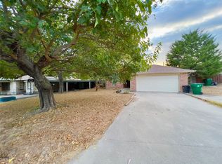 3611 Arrow Ln, Fort Worth, TX 76114