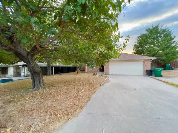 3611 Arrow Ln, Fort Worth, TX 76114