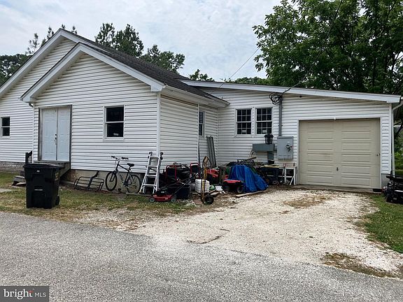 2nd image of 5804 Downey Ave