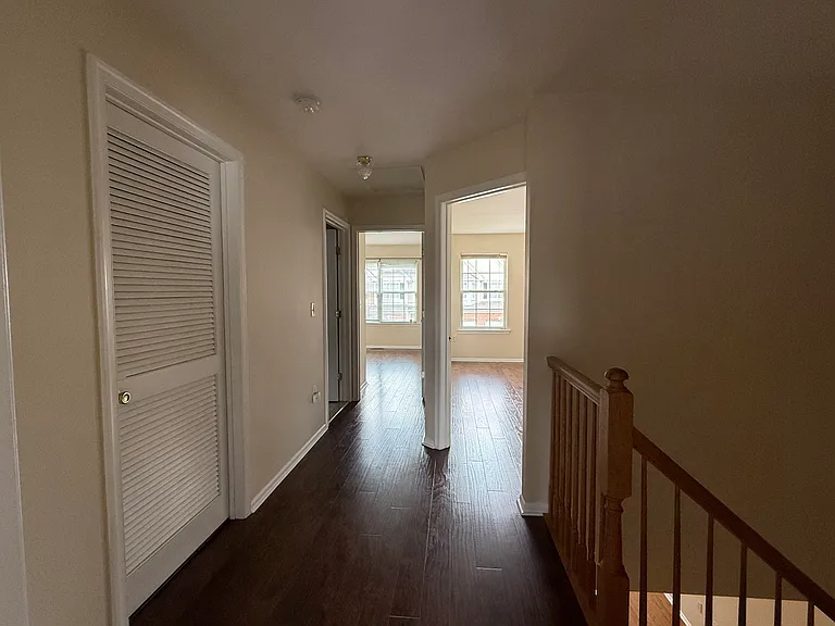808 Margaret Ct — Photo 10