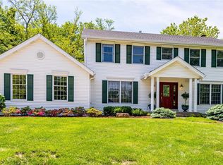 1402 Redwood Forest Dr, Ballwin, MO 63021