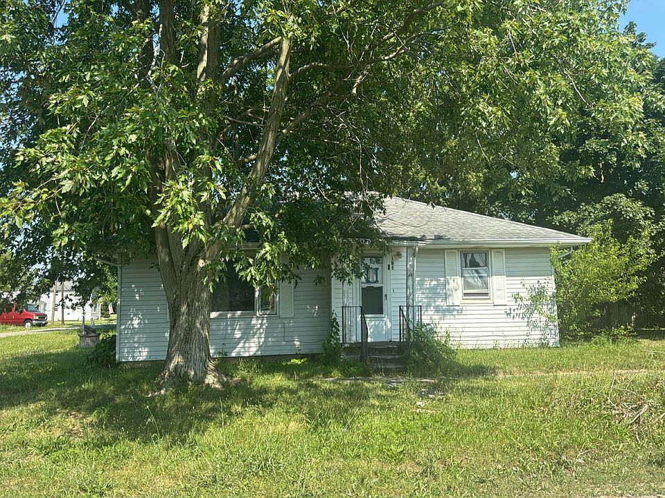 1st image of 102 N Cleveland St