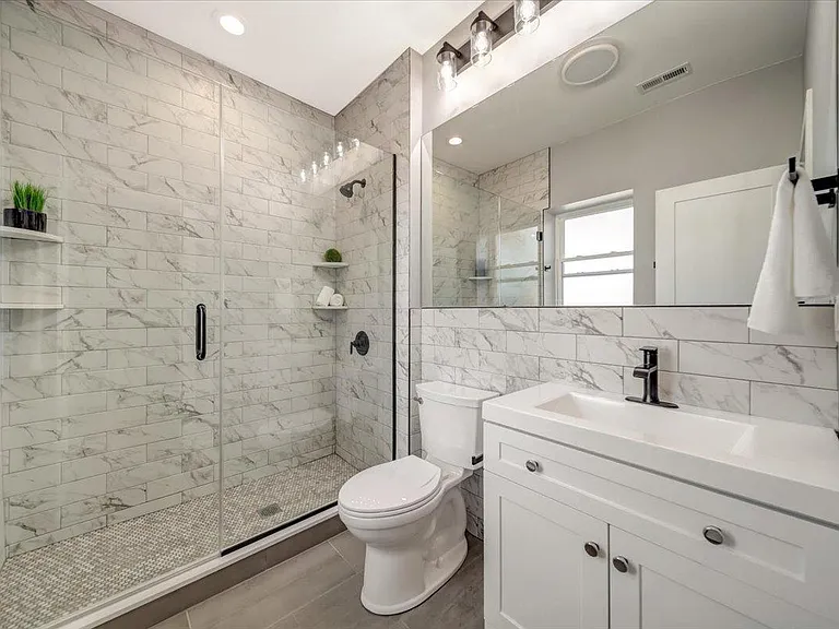 6355 N Paulina St #1S — Photo 19