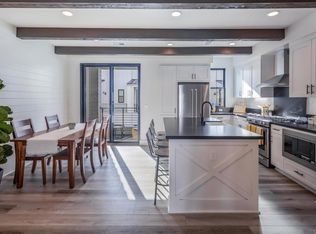 1403 Anacona Pl #103, Encinitas, CA 92024