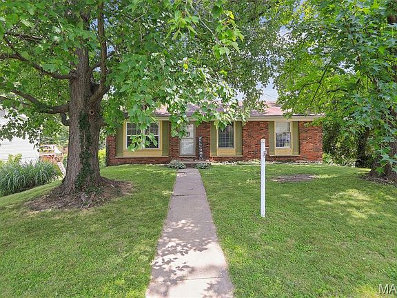 3rd image of 5905 Dogwood Ln