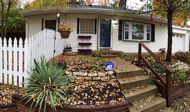 1st image of 5907 Birchwood Ave