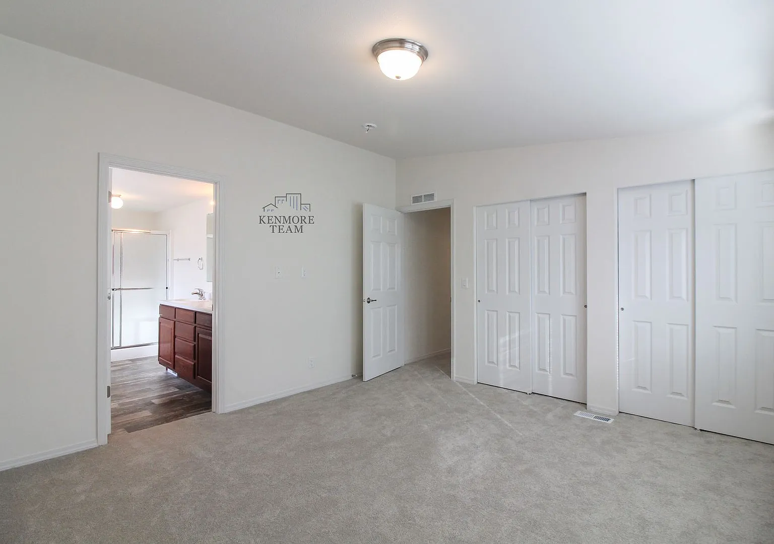 3 Bedroom, 2 Bath Home in Kennewick — Photo 4