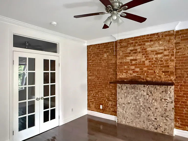 111 5th Ave #2R — Photo 7