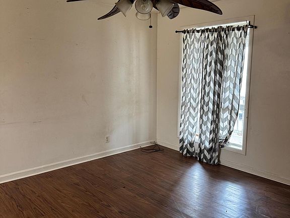 3rd image of 104 Spring St