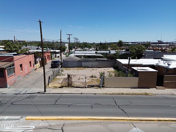 3rd image of 610 N Copia St