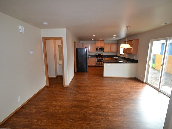 4th image of 7918 201st Street Ct E