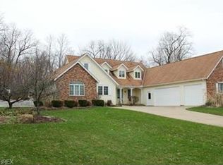 14427 Shireen Dr, Strongsville, OH 44149